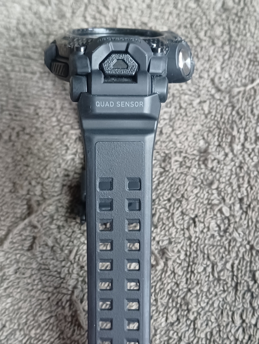 CASIO G-SHOCK GRAVITYMASTER - Picture 4 of 10
